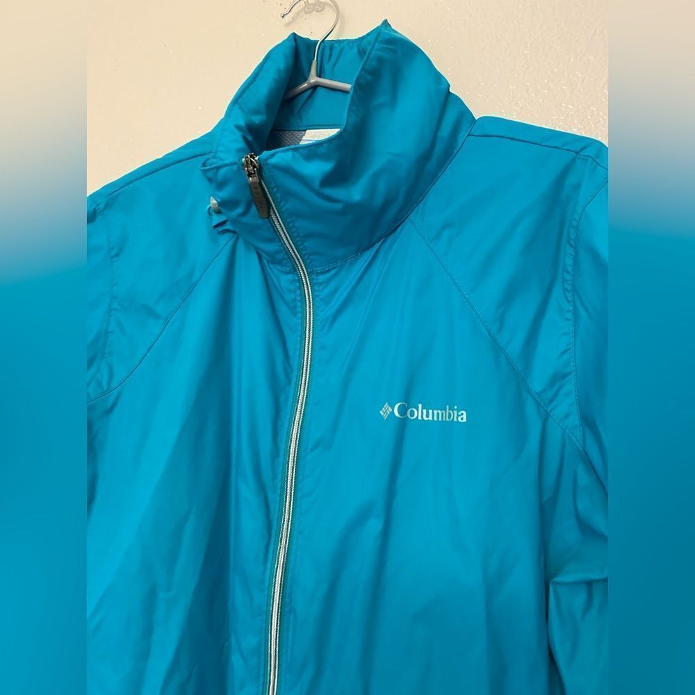 Columbia Women’s aqua blue 100% nylon packable rain wind jacket coat L - Picture 3 of 10